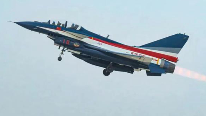 首次！空軍八一飛行表演隊赴沙特進行飛行表演