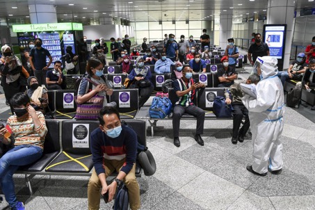 严防疫情传播风险 马来西亚吉隆坡国际机场加强疫情