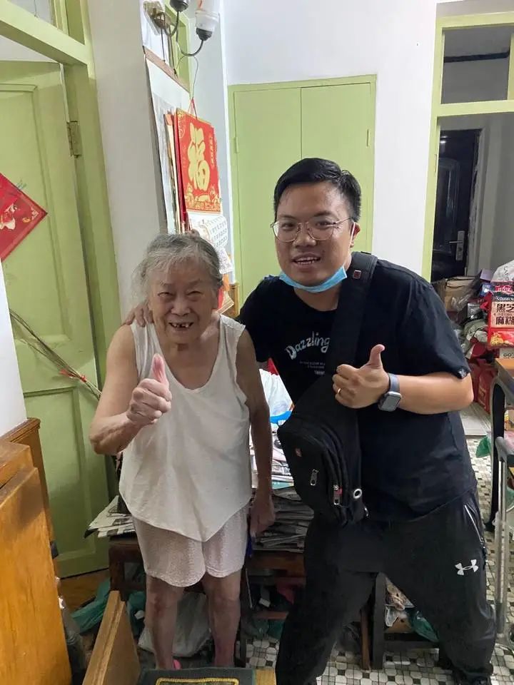警报不停地响！90岁的杭州独居老人深夜求助，刚下班就立即打车……