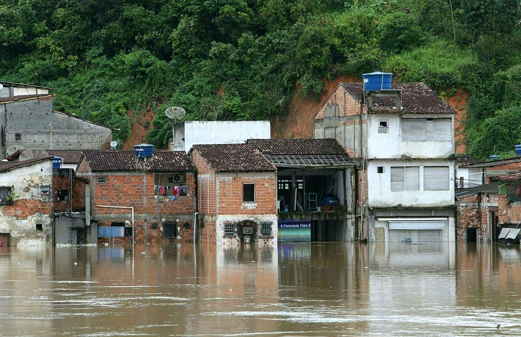 巴西洪災已致18人死亡 72個城鎮進入緊急狀態