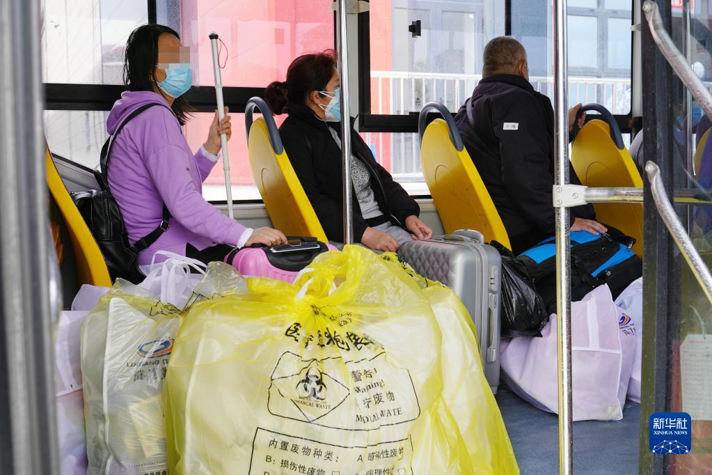 上海临港方舱医院康复出舱人数超过3.4万