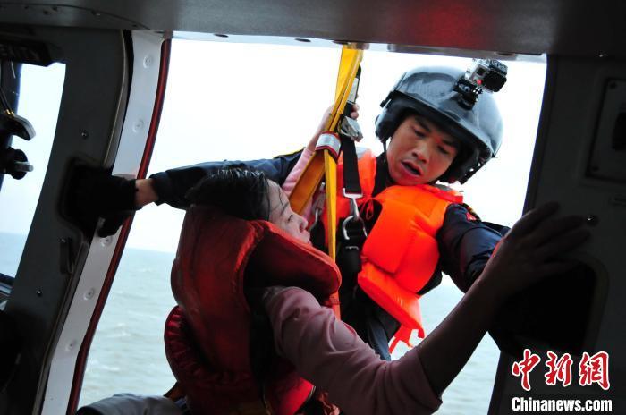 交通运输部北海救助局20年来成功救助10593人
