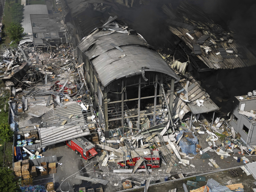 台媒：屏东一工场爆炸酿成职员伤亡，网民曝涉事台湾公司黑史册
