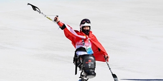 3月5日，刘思彤获得高山滑雪女子滑降（坐姿）比赛季军