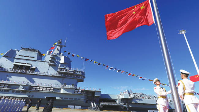 服役十周年，中国航母实现哪些跨越？