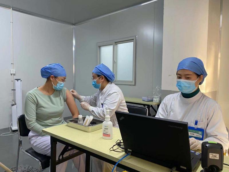 北京大兴区启动医疗卫生等9类重点人群集中接种 设17个临时接种点