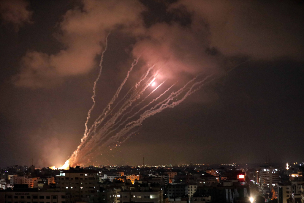 巴以冲突持续 杰哈德向以色列发射350枚火箭弹