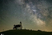 美丽至极！银河横跨斯洛伐克夜空