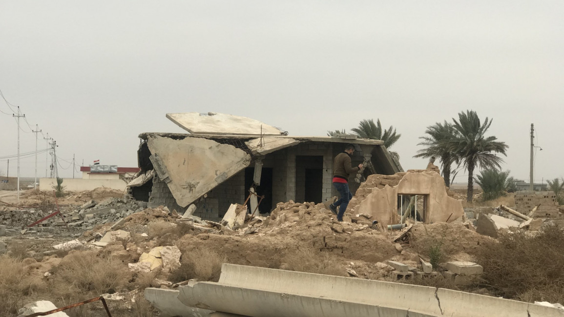 外媒：伊拉克一警方检查站遭遇袭击，13名警察死亡