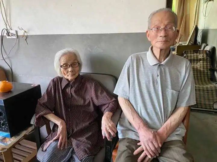 浙江105岁老太太喝咖啡100年！儿子一句话泪目…