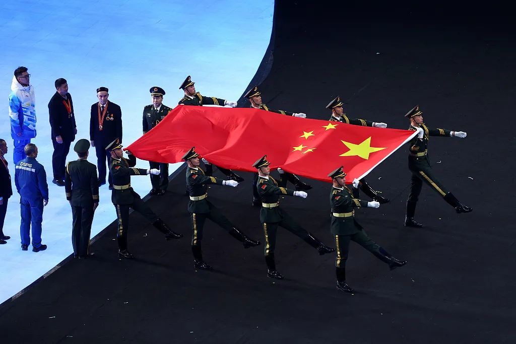 《【恒达平台官网注册】北京冬奥会开幕式升旗手的最大挑战竟然是……换手？》