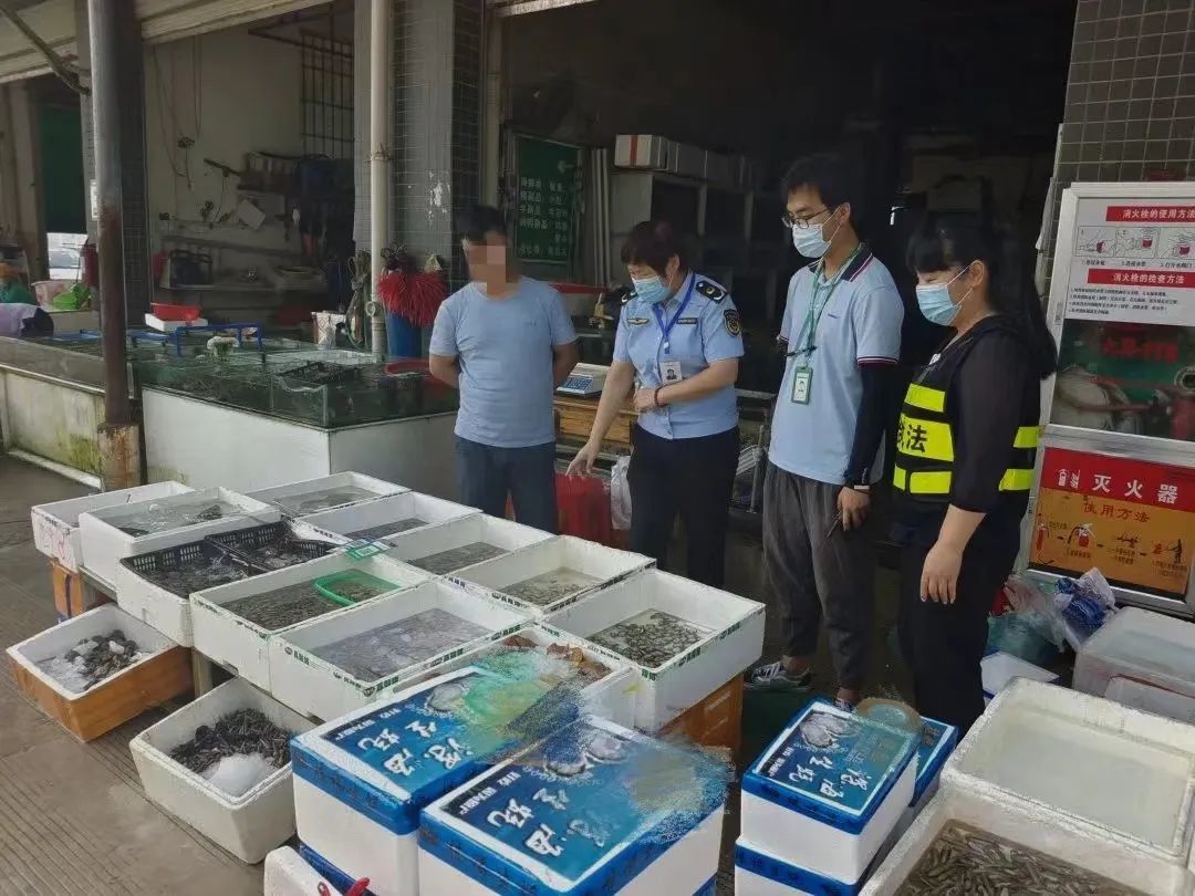 “食品”进口冻肉未经检验检疫、售卖过期食品…柳州一批商家被处罚！