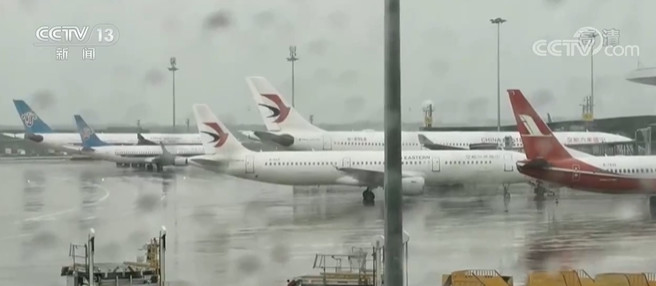 北京首都机场和大兴机场12日取消部分航班