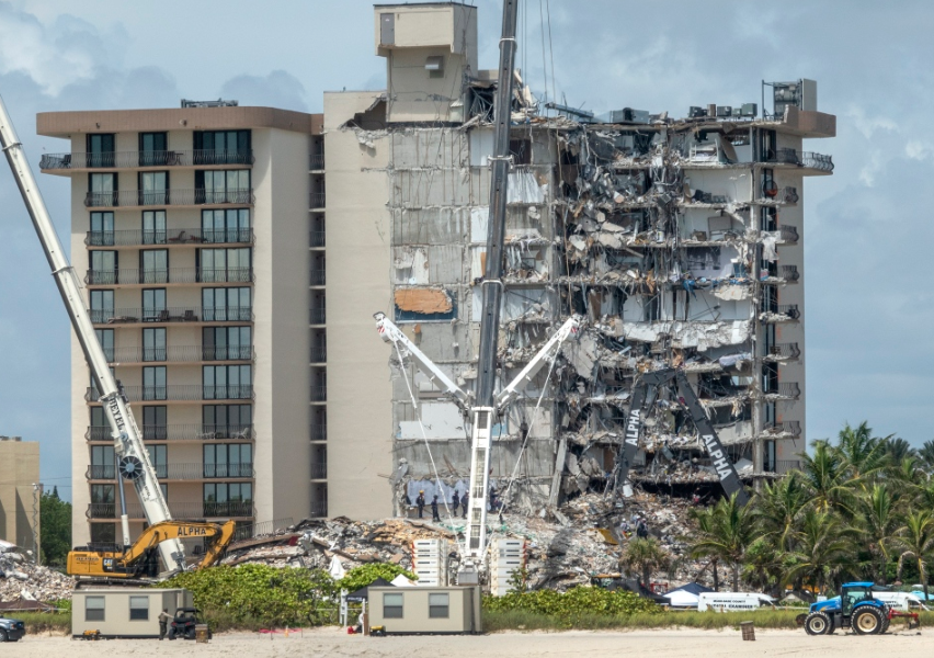 美国坍塌公寓剩余楼体将被拆除：搜救暂停 仍有124人失联
