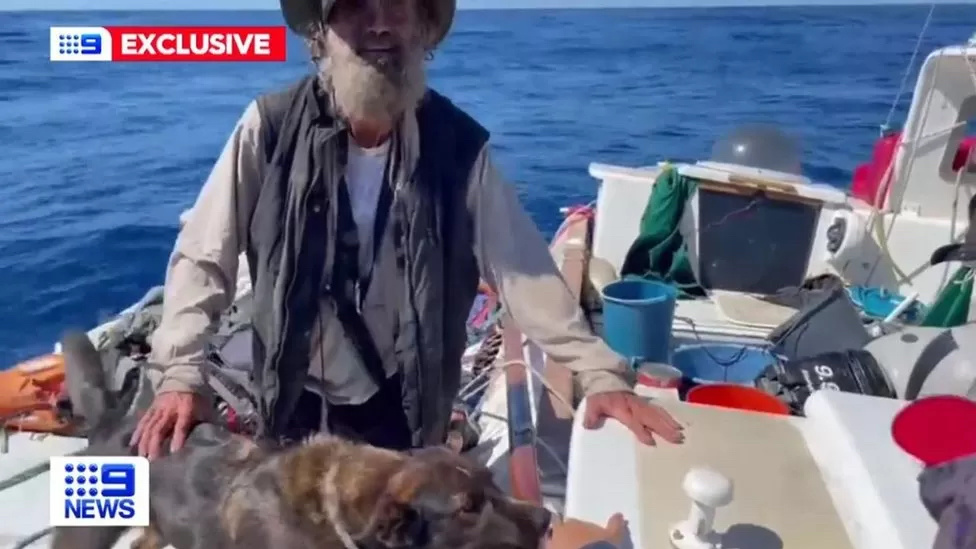 澳男子带着狗海上漂流2个月终于获救，英媒：堪称当代“鲁宾孙”