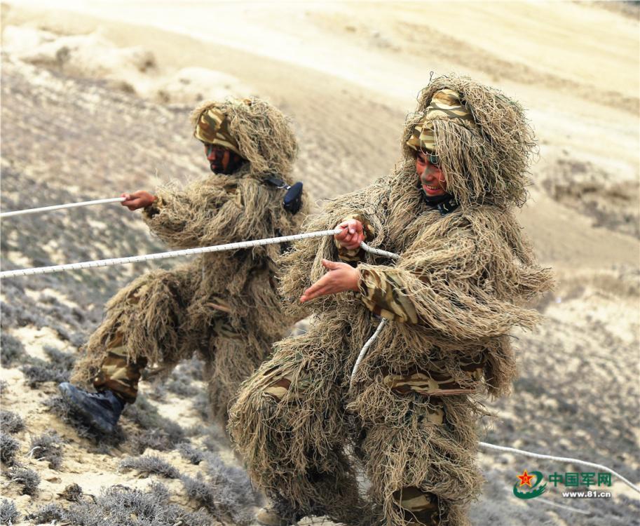 新疆军区侦察兵图片