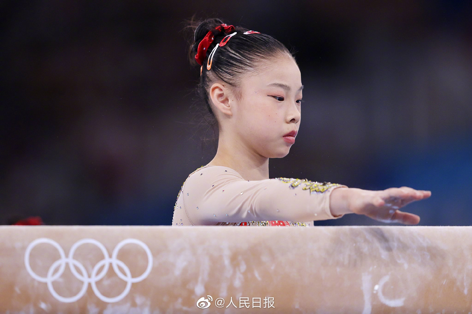 中国女子体操队暂列团体第二