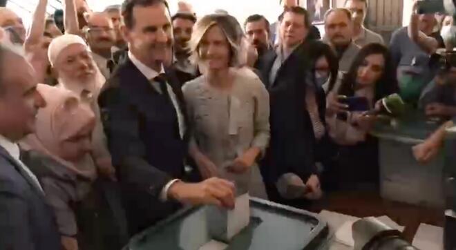 叙利亚总统巴沙尔参加投票 驳斥西方国家对叙总统选举指责