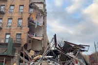 美国纽约市布朗克斯区一栋六层建筑发生部分坍塌