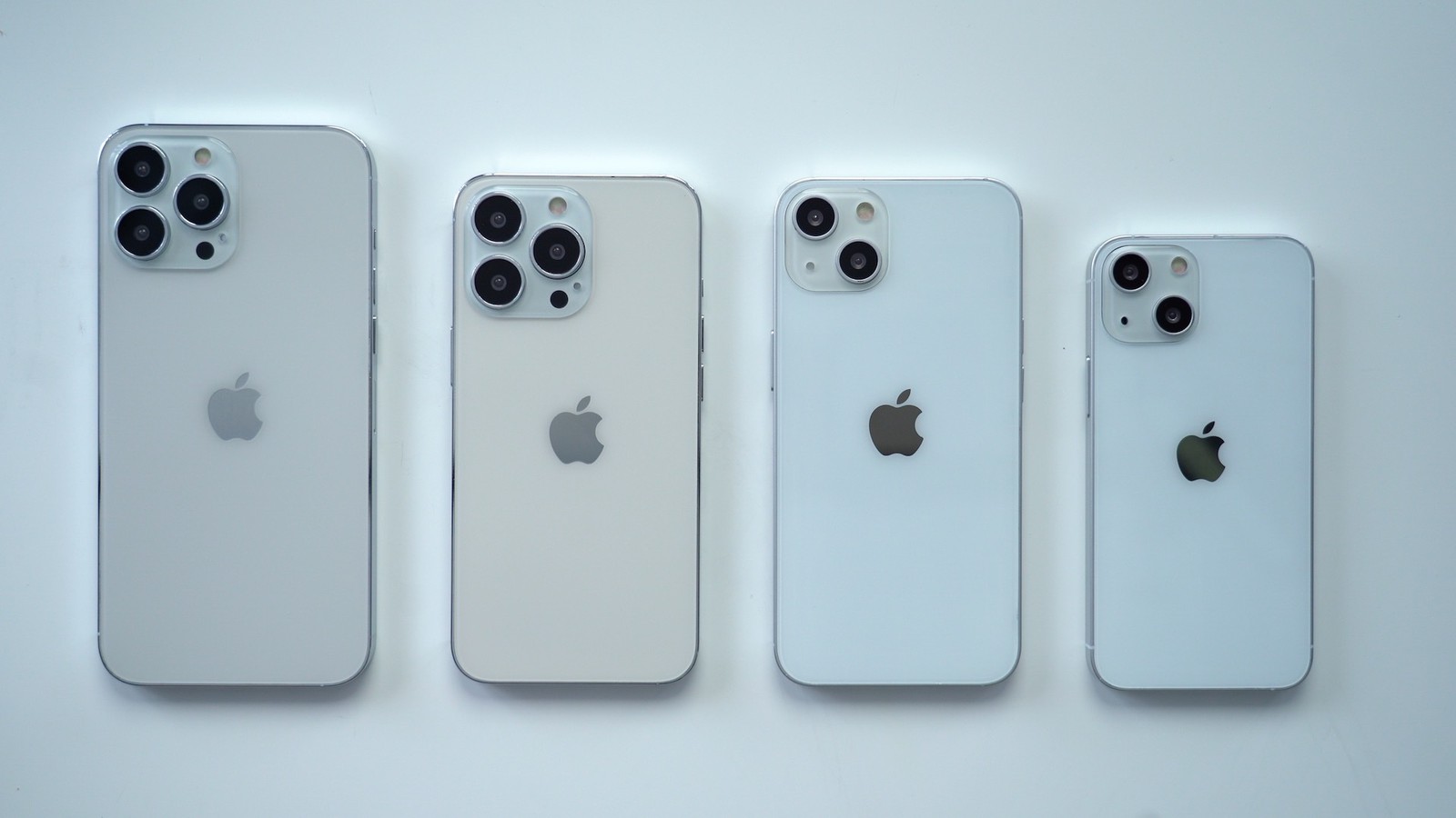 外媒拿到苹果iPhone 13系列模型机及与其配套的保护壳 后置摄像头面积更大