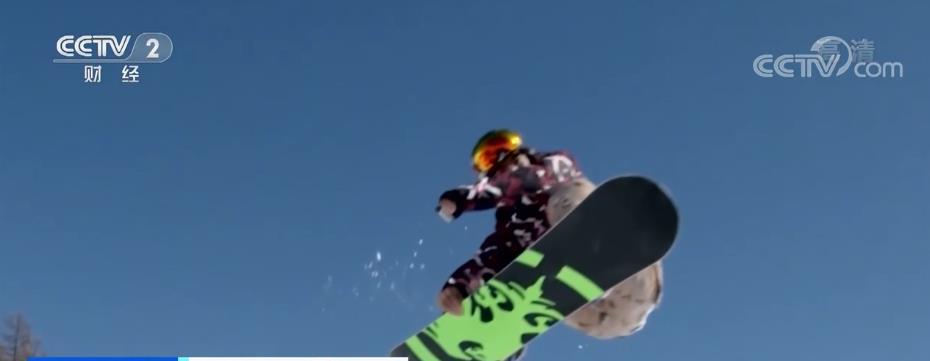 正值冰雪旅遊季 滑雪場遊客接待量節節攀升