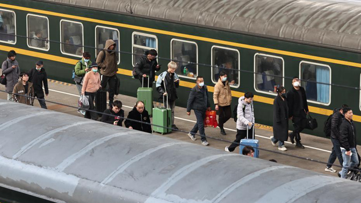 中国铁路进入返程客流高峰