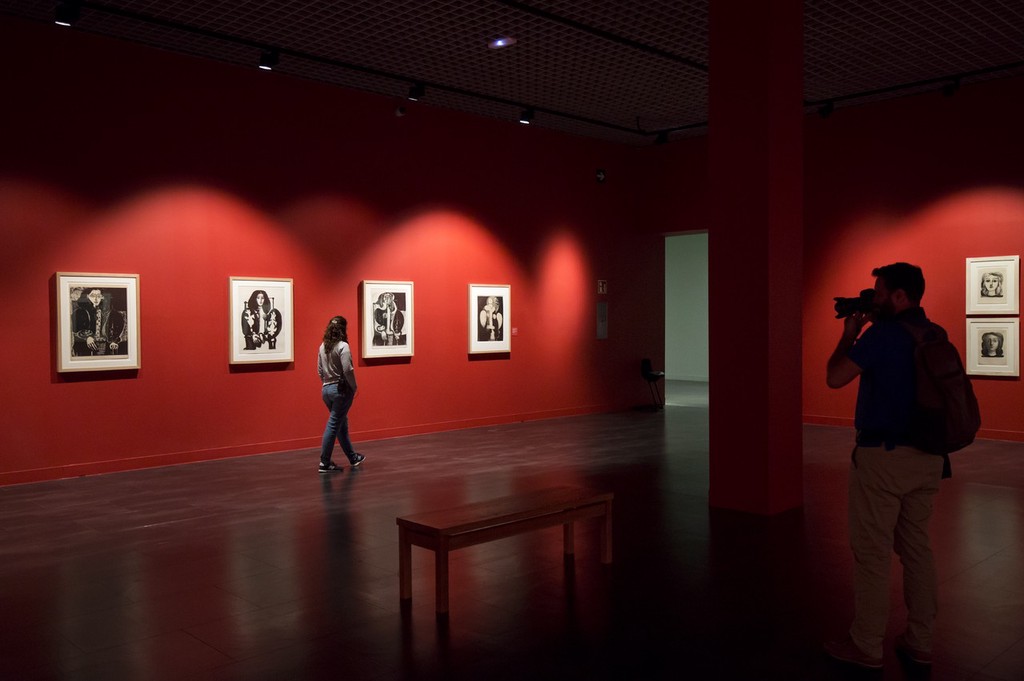 西班牙马拉加举办毕加索作品展