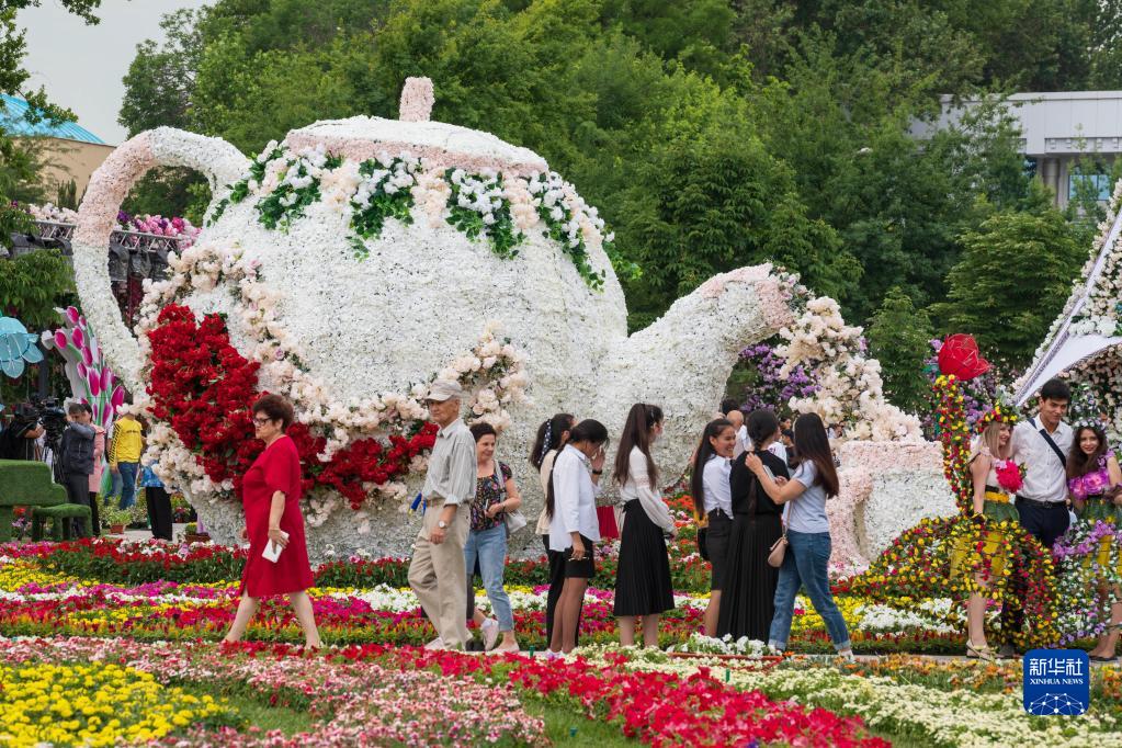 塔什干花卉节开幕