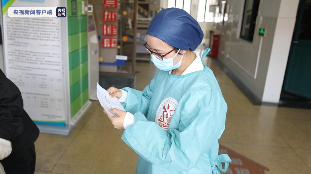 上海：社区志愿者、医生携手上阵 打通就医配药“一站式”保障