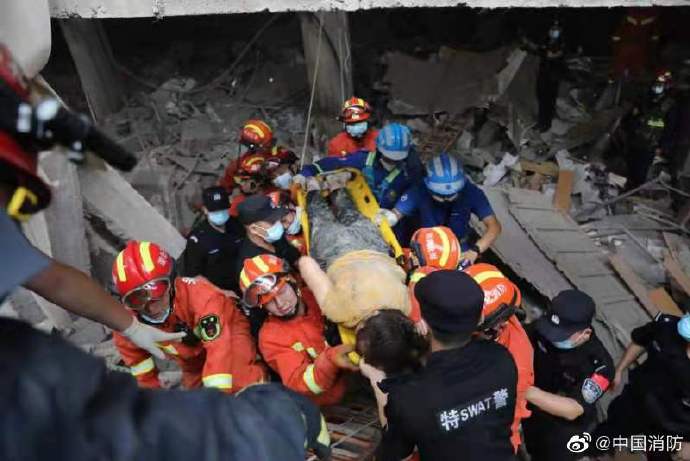 湖北十堰爆炸事故现场已搜救出150人