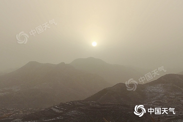 沙尘进京！北京西部和北部污染严重 预计下午沙尘影响趋于结束
