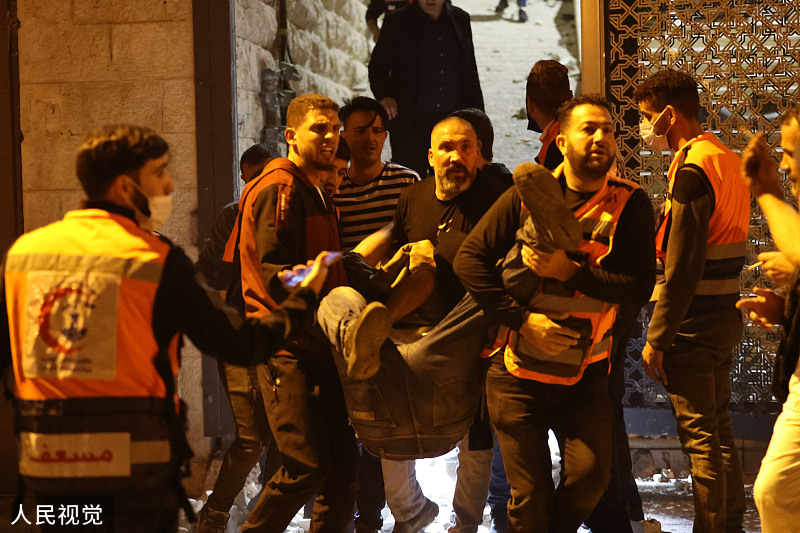 巴以再度在耶路撒冷老城发生冲突 造成37人受伤