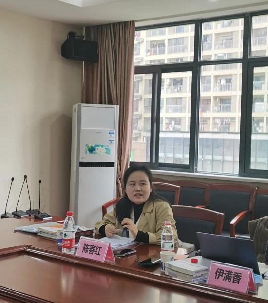 武汉东湖开发区省市区级课题成果孵化研讨会在光谷实验小学举行