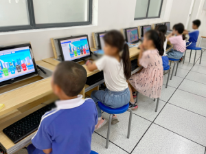 北京师范大学：开展中小学人工智能课程建设与师资培养