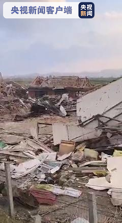 视频丨黑龙江尚志市居民拍到龙卷风过境