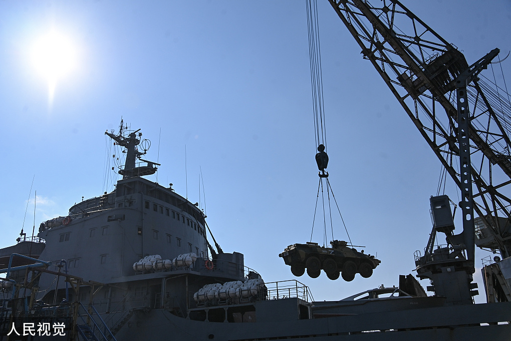 俄媒：受乌克兰炮击威胁 超60艘外国船只滞留乌港口