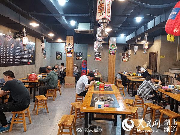 武汉超四成餐厅恢复外卖业务 逐步恢复堂食 