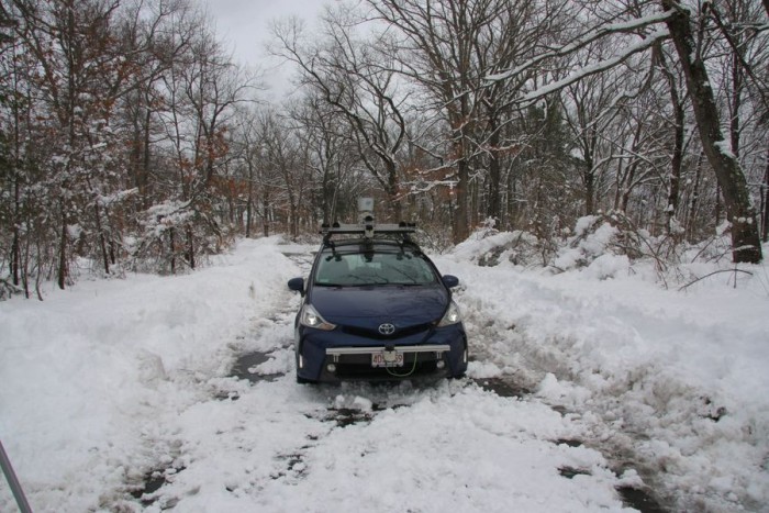 道路被雪覆盖也能自动驾驶：麻省理工大学开发了一种系统