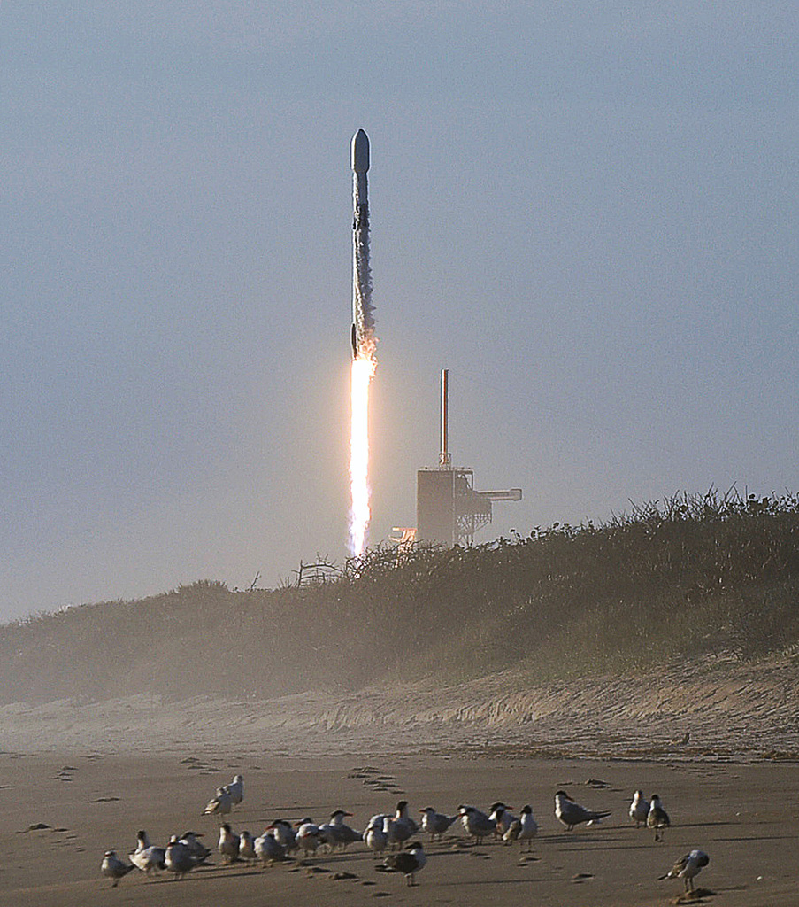 SpaceX猎鹰9号将60颗星链卫星送入轨道